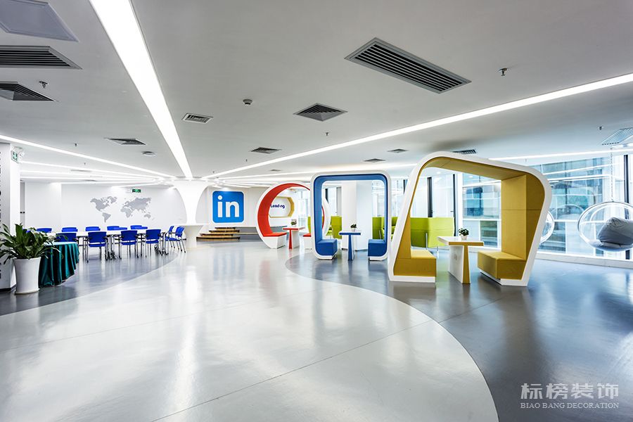 高層龍崗辦公室裝修怎么顯得有企業文化，體現公司特色